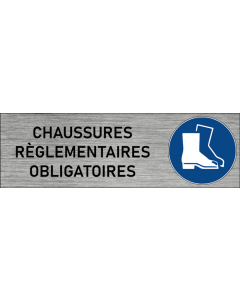 Plaque de porte Chaussures règlementaires obligatoires
