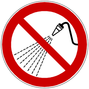 Panneau interdiction de ne pas asperger d'eau ISO 7010 P016